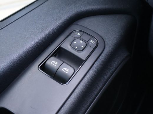 Mercedes-Benz Sprinter 315 1.9 CDI 150 PK AUT9 L3H2 + LED | CAMERA | NAVIGATIE | CARPLAY | PDC | CRUISE | MF STUUR ActivLease financial lease