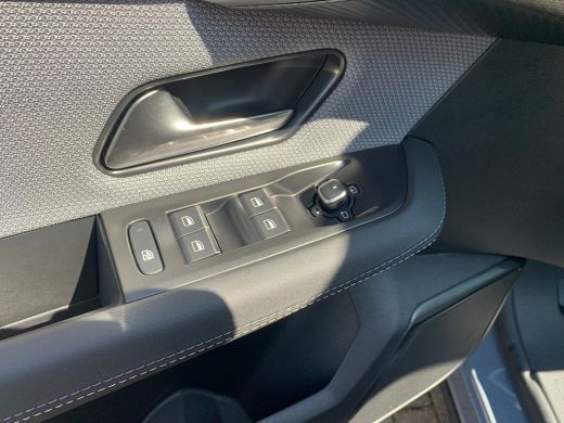 Opel Grandland 1.6 Turbo Plug-in-Hybrid Business Edition Airco | 360 Camera | Cruise Control Adaptief | Elektris... ActivLease financial lease