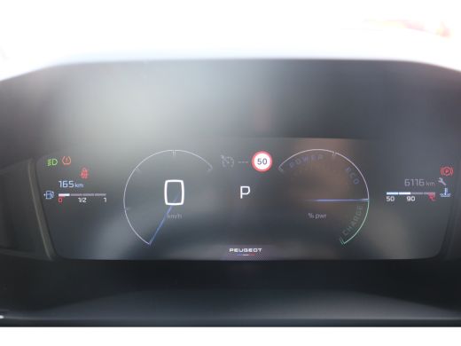 Peugeot 2008 1.2 Hybrid 136 Allure | PDC V+A | Cruise| Keyless | Apple carplay | LED | LMV 17"| DAB | ActivLease financial lease