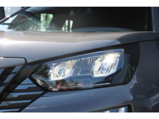 Peugeot 2008 1.2 Hybrid 136 Allure | PDC V+A | Cruise| Keyless | Apple carplay | LED | LMV 17"| DAB | ActivLease financial lease