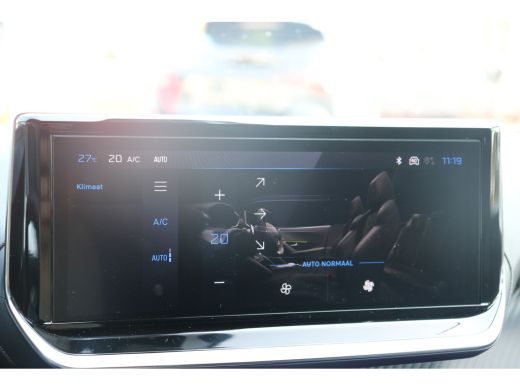 Peugeot 2008 1.2 Hybrid 136 Allure | PDC V+A | Cruise| Keyless | Apple carplay | LED | LMV 17"| DAB | ActivLease financial lease