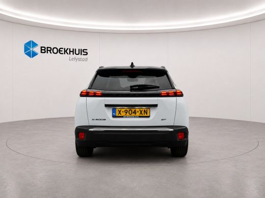 Peugeot e-2008 54KWH 156PK GT PACK AUTOMAAT / NAVI / LEDER / CLIMA / LED / PDC / 17" LMV / KEYLESS / ALCANTARA /... ActivLease financial lease
