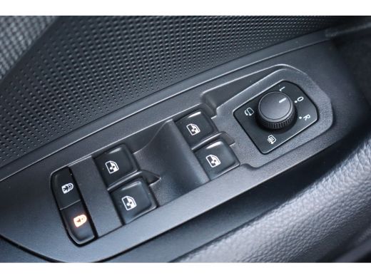 Skoda Kodiaq 1.5 TSI MHEV Business Edition 7p. | Panorama dak | Trekhaak wegklapbaar ActivLease financial lease