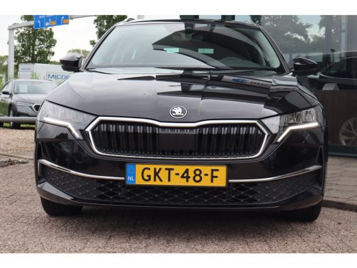 Skoda Octavia Combi 1.5 TSI Business Edition 115PK | Achteruitrijcamera | Cruise control | Draadloze telefoonlader ActivLease financial lease