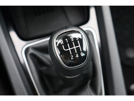 Skoda Octavia Combi 1.5 TSI Business Edition 115PK | Achteruitrijcamera | Cruise control | Draadloze telefoonlader ActivLease financial lease