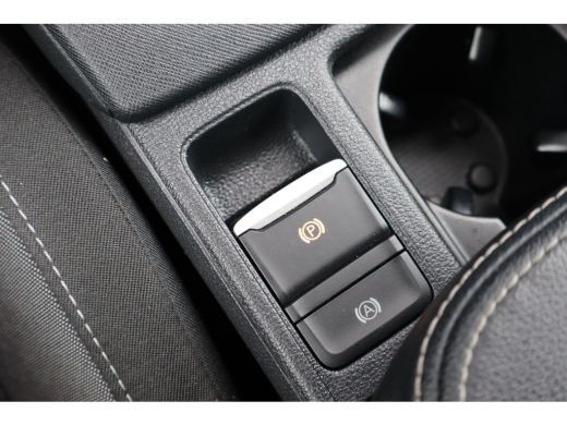 Skoda Octavia Combi 1.5 TSI Business Edition 115PK | Achteruitrijcamera | Cruise control | Draadloze telefoonlader ActivLease financial lease