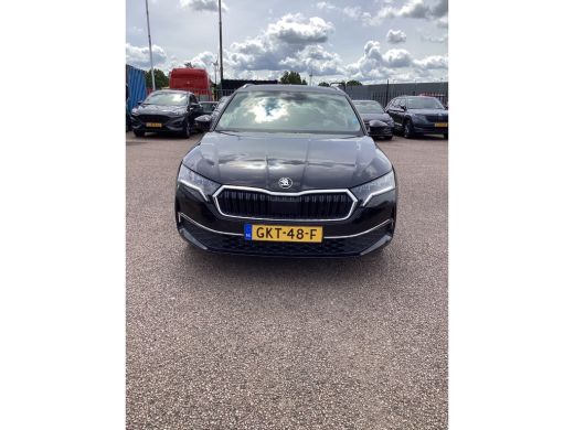 Skoda Octavia Combi 1.5 TSI Business Edition ActivLease financial lease