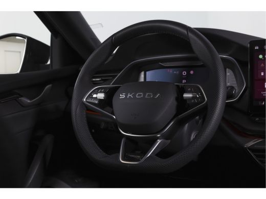 Skoda Octavia Combi 1.5 TSI MHEV 150 PK Sportline Business | S/K-Panodak | Elek. Trekhaak | Matrix Led | Adapt... ActivLease financial lease