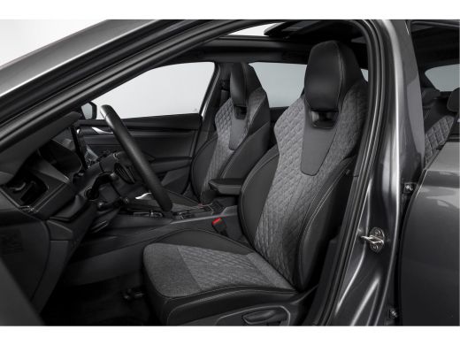 Skoda Octavia Combi 1.5 TSI MHEV 150 PK Sportline Business | S/K-Panodak | Elek. Trekhaak | Matrix Led | Adapt... ActivLease financial lease