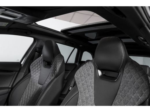 Skoda Octavia Combi 1.5 TSI MHEV 150 PK Sportline Business | S/K-Panodak | Elek. Trekhaak | Matrix Led | Adapt... ActivLease financial lease