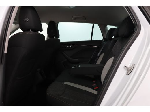 Skoda Scala 1.0 TSI Business Edition Automaat | Stoelverwarming | Navigatie | Parkeersensoren Voor & Achter |... ActivLease financial lease