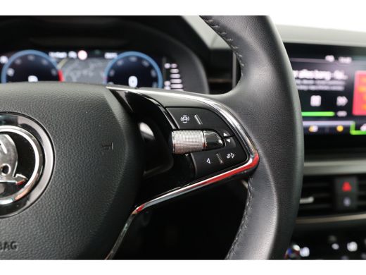 Skoda Scala 1.0 TSI Business Edition Automaat | Stoelverwarming | Navigatie | Parkeersensoren Voor & Achter |... ActivLease financial lease