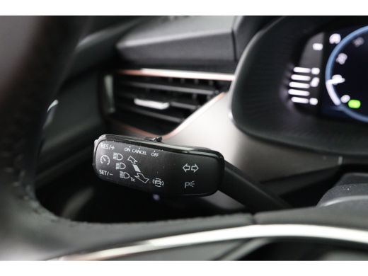 Skoda Scala 1.0 TSI Business Edition Automaat | Stoelverwarming | Navigatie | Parkeersensoren Voor & Achter |... ActivLease financial lease
