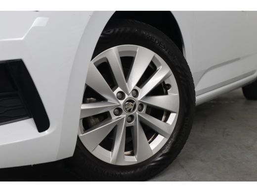 Skoda Scala 1.0 TSI Business Edition Automaat | Stoelverwarming | Navigatie | Parkeersensoren Voor & Achter |... ActivLease financial lease