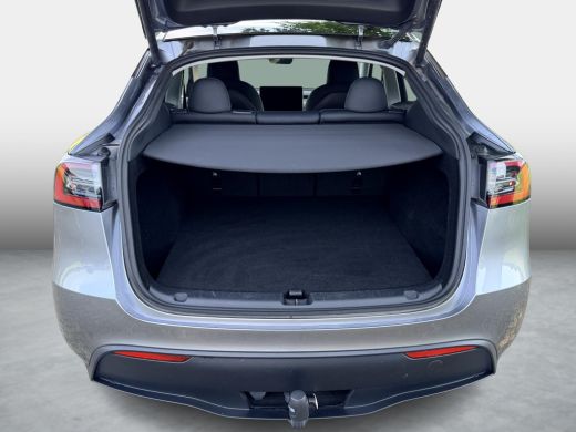 Tesla Model Y Long Range AWD 75 kWh SoH 92,1% / Full Self-Driving Capability (&euro; 7.500) / Originele Trekhaak / P... ActivLease financial lease