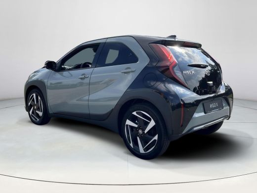 Toyota Aygo Hybrid 115 envy | JBL Pack | &euro; 1.500 extra inruilwaarde | ActivLease financial lease
