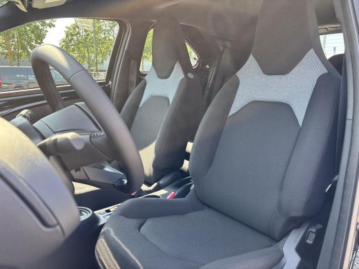 Toyota Aygo Hybrid 115 play | All-in prijs | Apple/Android | Camera | ActivLease financial lease
