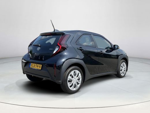 Toyota Aygo Hybrid 115 play | All-in prijs | Apple/Android | Camera | ActivLease financial lease
