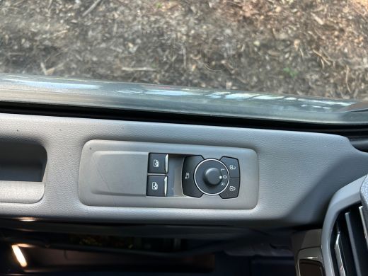 Volkswagen e-Transporter 34 L2 Style 64 kWh 218PK Bijrijdersstoel | Led plus | achteruitrijcamera | trekhaak ActivLease financial lease