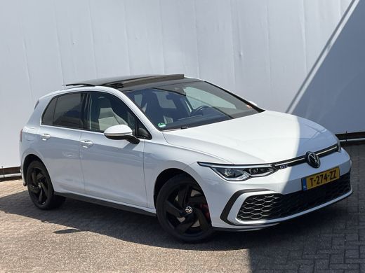 Volkswagen Golf 1.4 259pk eHybrid GTE Pano Leer Stoelverw+Ventilatie Memory Carplay Adap.Cruise BOMVOL! ActivLease financial lease