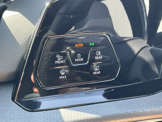 Volkswagen Golf 1.4 259pk eHybrid GTE Pano Leer Stoelverw+Ventilatie Memory Carplay Adap.Cruise BOMVOL! ActivLease financial lease