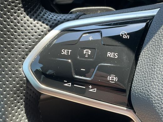 Volkswagen Golf 1.4 eHybrid GTE PHEV 259PK Afn.Trekhaak Adap.Cruise SOH 90.1% Led Camera Stoelverw Orig.NL UITSTR... ActivLease financial lease