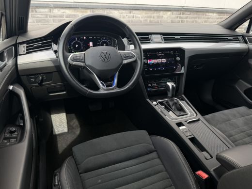 Volkswagen Passat Variant 1.4 TSI PHEV GTE Business | Pano | Elek. Trekhaak | Carplay | LED | Camera | Navi | Alcan... ActivLease financial lease