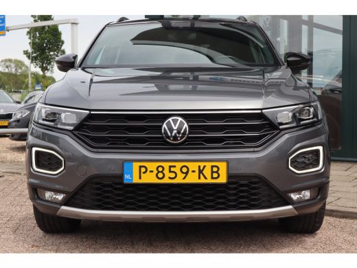 Volkswagen T-Roc 1.5 TSI Sport 149PK AUTOMAAT | Achteruitrijcamera | Airco (automatisch) | Apple Carplay/Android A... ActivLease financial lease