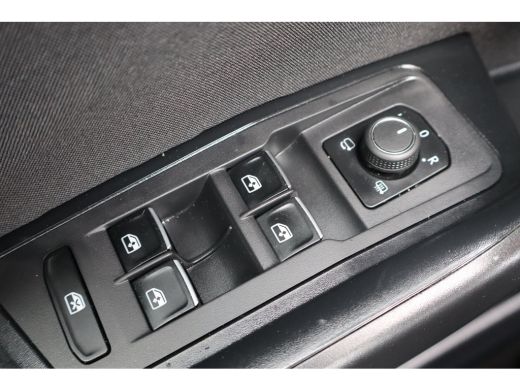 Volkswagen T-Roc 1.5 TSI Sport 149PK AUTOMAAT | Achteruitrijcamera | Airco (automatisch) | Apple Carplay/Android A... ActivLease financial lease