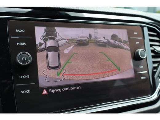 Volkswagen T-Roc 1.5 TSI Sport 149PK AUTOMAAT | Achteruitrijcamera | Airco (automatisch) | Apple Carplay/Android A... ActivLease financial lease