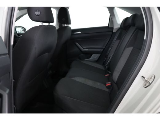 Volkswagen Taigo 1.0 TSI Life Automaat | Camera | Stoelverwarming | Parkeersensoren Voor & Achter | Apple Carplay ... ActivLease financial lease