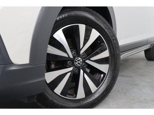 Volkswagen Taigo 1.0 TSI Life Automaat | Camera | Stoelverwarming | Parkeersensoren Voor & Achter | Apple Carplay ... ActivLease financial lease