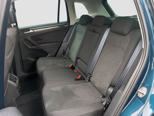 Volkswagen Tiguan 1.4 TSI eHybrid Business+ 245pk | Adap. Cruise Control | Pano | Winterpack | CarPlay | I.Q. Light | ActivLease financial lease