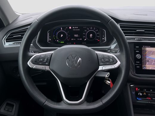 Volkswagen Tiguan 1.4 TSI eHybrid Business+ 245pk | Adap. Cruise Control | Pano | Winterpack | CarPlay | I.Q. Light | ActivLease financial lease