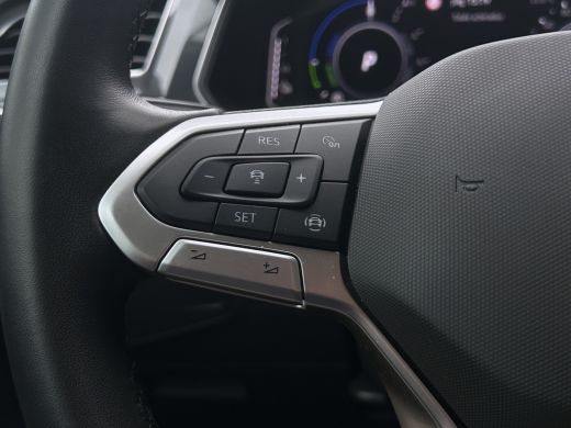 Volkswagen Tiguan 1.4 TSI eHybrid Business+ 245pk | Adap. Cruise Control | Pano | Winterpack | CarPlay | I.Q. Light | ActivLease financial lease