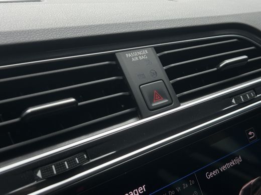 Volkswagen Tiguan 1.4 TSI eHybrid Business+ 245pk | Adap. Cruise Control | Pano | Winterpack | CarPlay | I.Q. Light | ActivLease financial lease