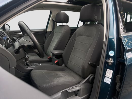 Volkswagen Tiguan 1.4 TSI eHybrid Business+ 245pk | Adap. Cruise Control | Pano | Winterpack | CarPlay | I.Q. Light | ActivLease financial lease