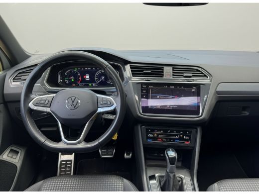 Volkswagen Tiguan e-Hybrid 245PK DSG LIFE VIRTUAL/PANORAMADAK/TREKHAAK/HEAD-UP EL KLEP ActivLease financial lease