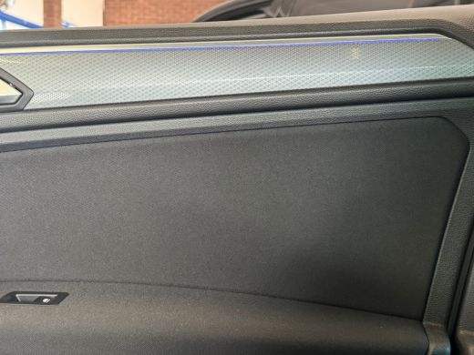 Volkswagen Tiguan e-Hybrid 245PK DSG LIFE VIRTUAL/PANORAMADAK/TREKHAAK/HEAD-UP EL KLEP ActivLease financial lease