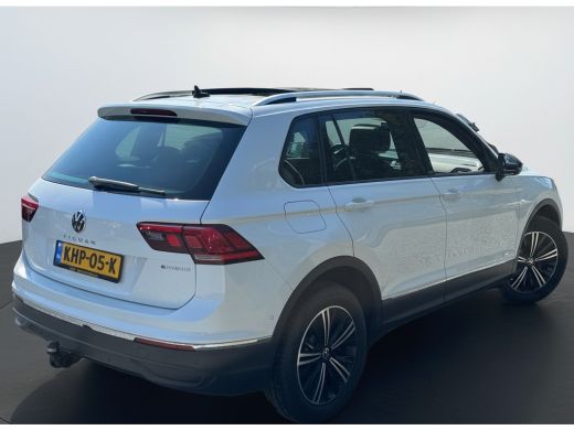 Volkswagen Tiguan e-Hybrid 245PK DSG LIFE VIRTUAL/PANORAMADAK/TREKHAAK/HEAD-UP EL KLEP ActivLease financial lease
