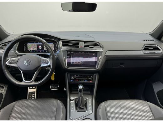Volkswagen Tiguan e-Hybrid 245PK DSG LIFE VIRTUAL/PANORAMADAK/TREKHAAK/HEAD-UP EL KLEP ActivLease financial lease