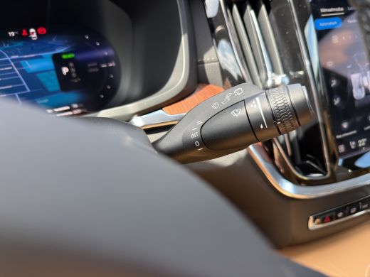 Volvo  V60 2.0 T6 Plug-in hybrid AWD Ultra Dark | Apple Carplay/Android Auto|telefoonintegratie premium | Au... ActivLease financial lease