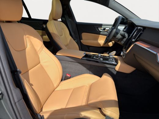 Volvo  V60 2.0 T6 Plug-in hybrid AWD Ultra Dark | Apple Carplay/Android Auto|telefoonintegratie premium | Au... ActivLease financial lease