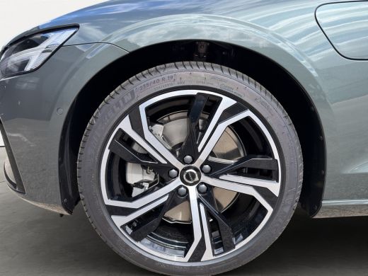 Volvo  V60 2.0 T6 Plug-in hybrid AWD Ultra Dark | Apple Carplay/Android Auto|telefoonintegratie premium | Au... ActivLease financial lease