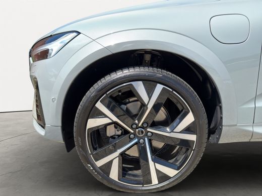 Volvo  XC60 2.0 T8 Plug-in hybrid AWD Ultra Black Edition Exec | Trekhaak | 22'' Velgen | Extra getint glas |... ActivLease financial lease