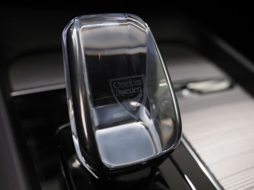 Volvo  XC60 T8 455PK Ultra Black Edition | Luchtvering | B&W audio | Contourstoelen | Trekhaak | Priv glas ActivLease financial lease