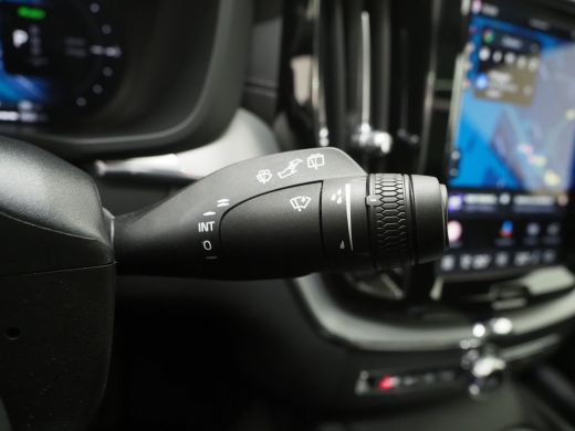 Volvo  XC60 T8 455PK Ultra Black Edition | Luchtvering | B&W audio | Contourstoelen | Trekhaak | Priv glas ActivLease financial lease