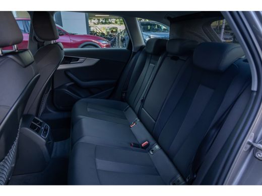 Audi A4 Avant 35 TFSI Advanced Edition | Trekhaak (wegklapbaar) | Cruise adaptief | Navigatie | Clima | E... ActivLease financial lease