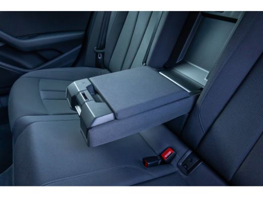 Audi A4 Avant 35 TFSI Advanced Edition | Trekhaak (wegklapbaar) | Cruise adaptief | Navigatie | Clima | E... ActivLease financial lease