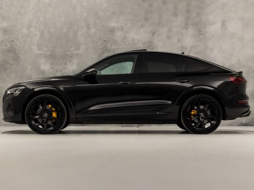 Audi e-tron 50 quattro 71 kWh S-Line Sport 313Pk Automaat (PANORAMADAK, LUCHTVERING, APPLE CARPLAY, GROOT NAV... ActivLease financial lease